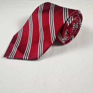 Brooks Brothers 346 Pure Silk Red and White Striped Tie